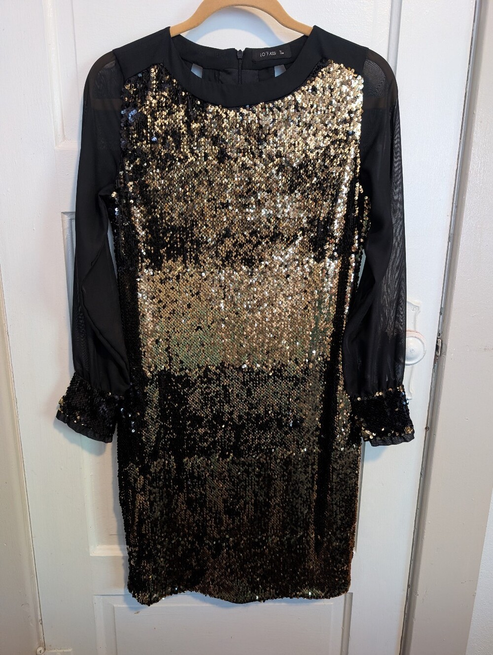 Black and Gold Mermaid Flip Sequin Long-Sleeve Glam Cocktail Dress Size 7/30